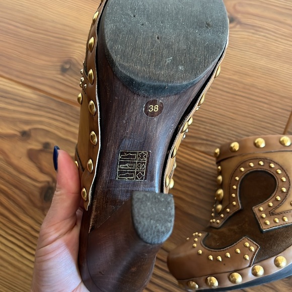 Brown and Gold Miu Miu Heeled Clogs - Picture 10 of 11